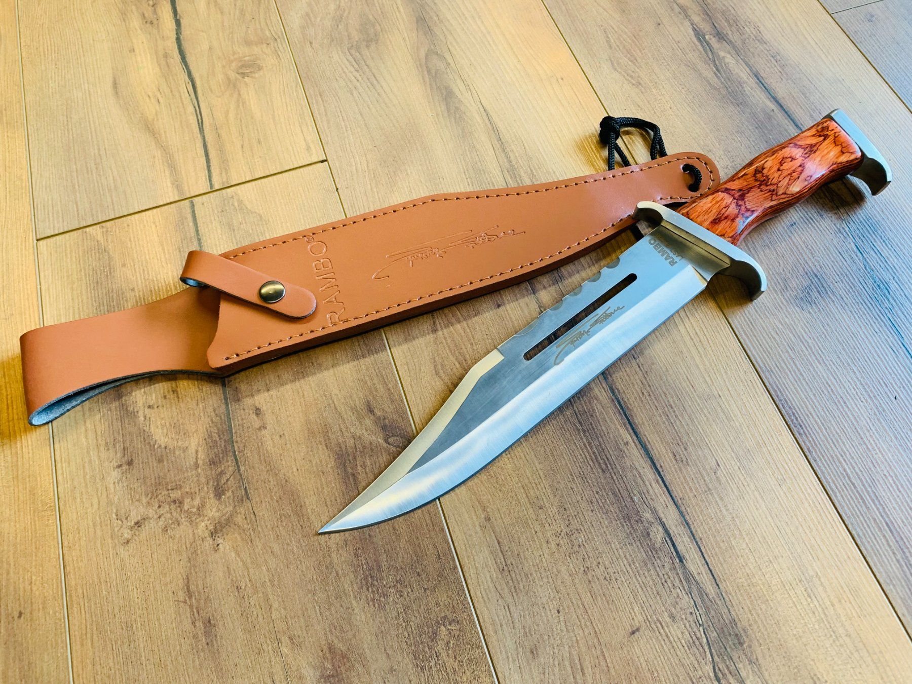 Zubehör: Rambo Tactical Survival Messer 41.5cm NEU – Neu und originalverpackt aus Bergdietikon von shopAgent 7