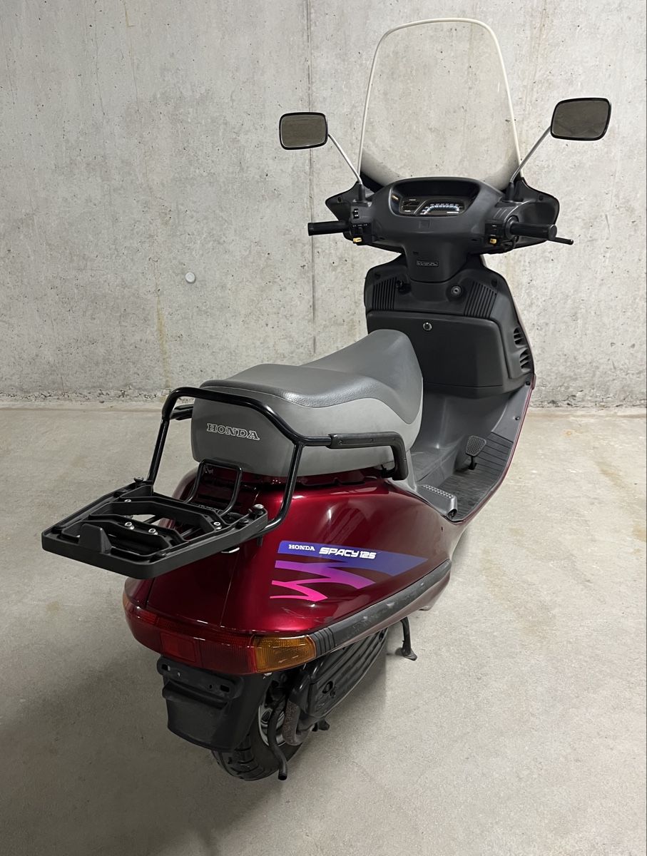 Honda Scooters: Honda Spacy 125 CH – D'occasion à Lützelflüh-Goldb par Wrangler73 4