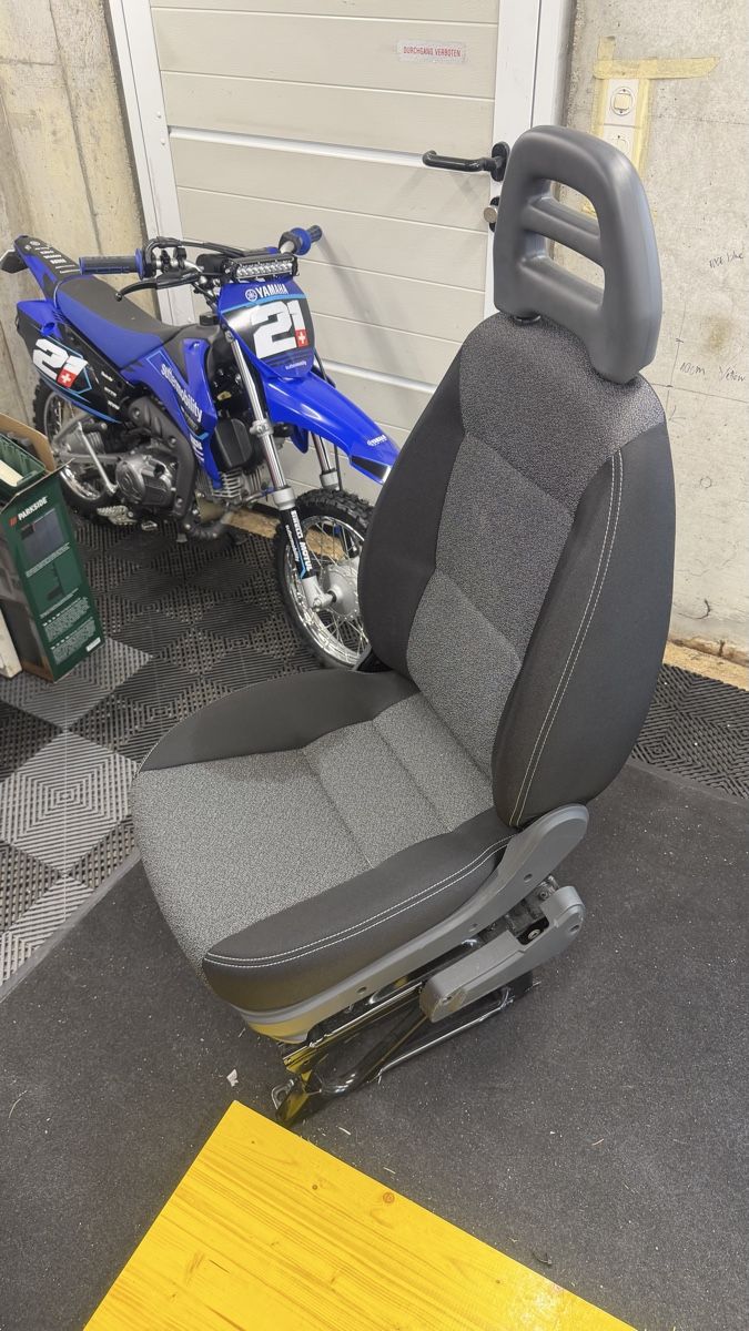 Tutti pezzi di ricambio auto: Original Einzel Beifahrersitz Ducato/Boxer/Jumper etc – Usato da Dagmersellen venduto da Ramon215 3