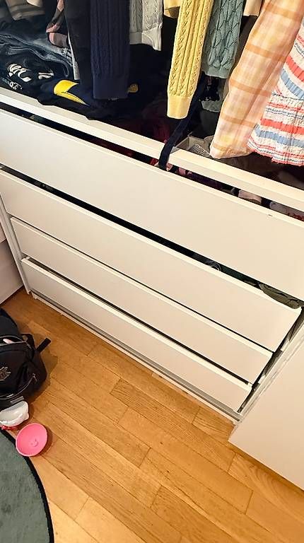 Schränke: Pax Kleiderschrank 2x2m – Gebraucht aus Wädenswil von pau_9ytc 3