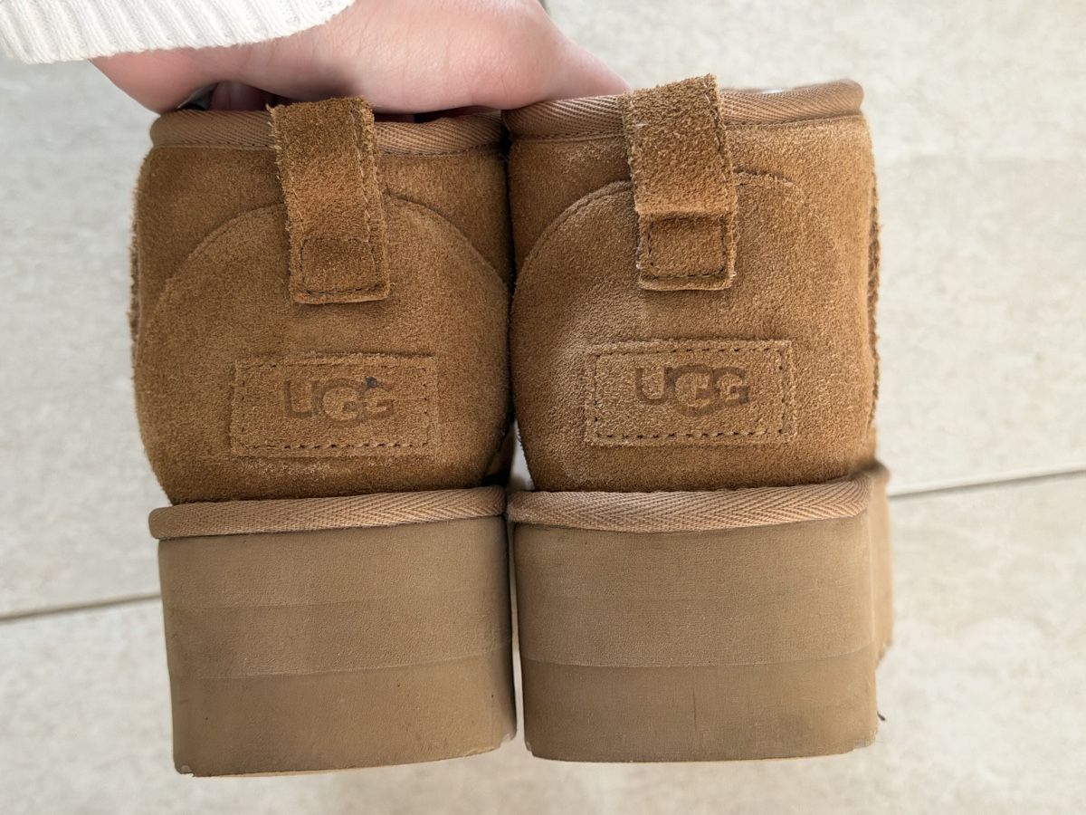 Scarpe da donna: UGG "Classic Ultra Mini Paltform" cognac – Usato da Wolfhausen venduto da leaze