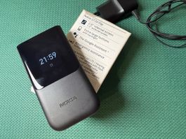 Nokia 2720 Flip 4G mit OVP & Ladegerät – funktioniert