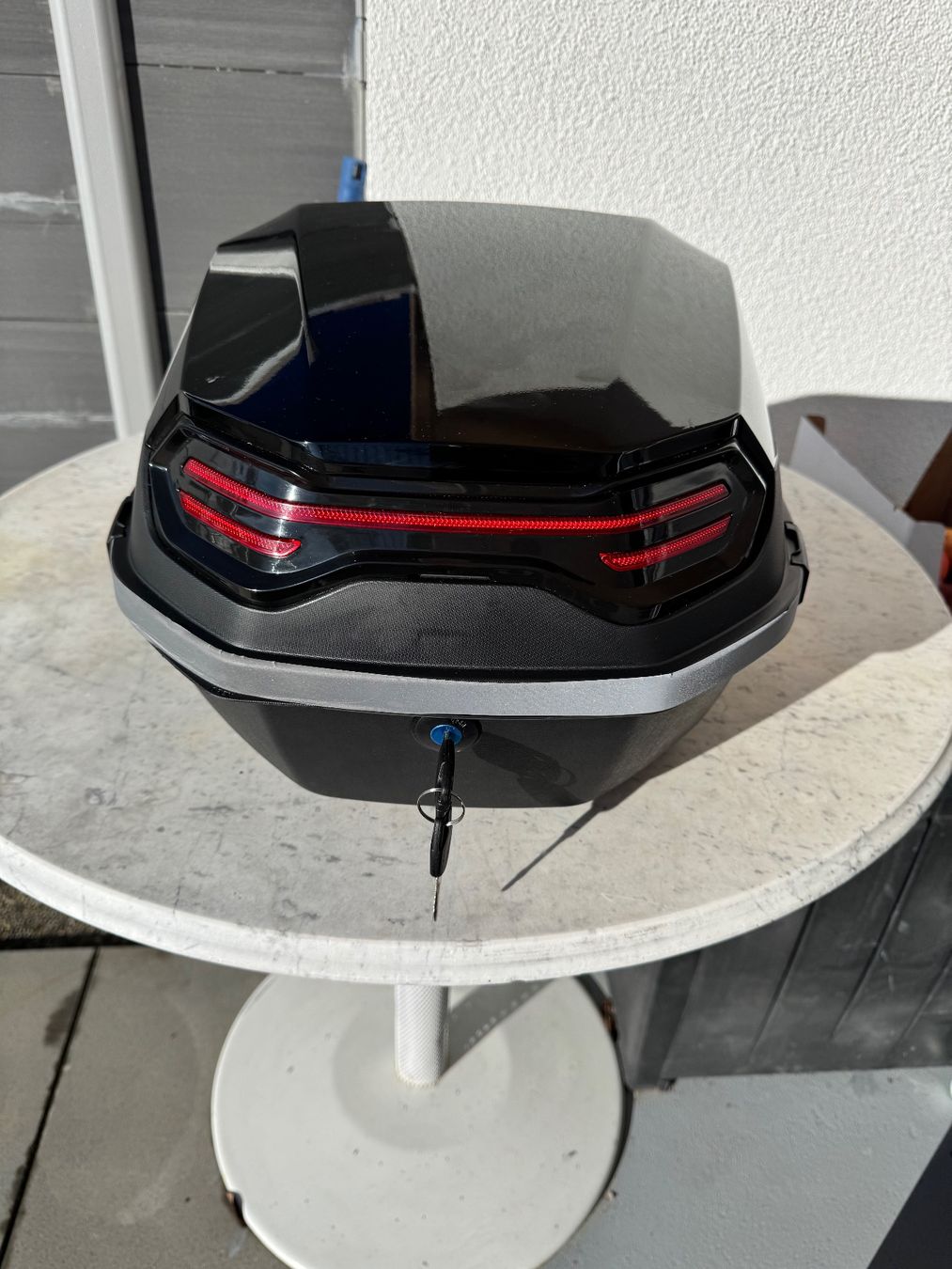 Topcase: Coffre de moto universelle – Usato da Neyruz FR venduto da bee18