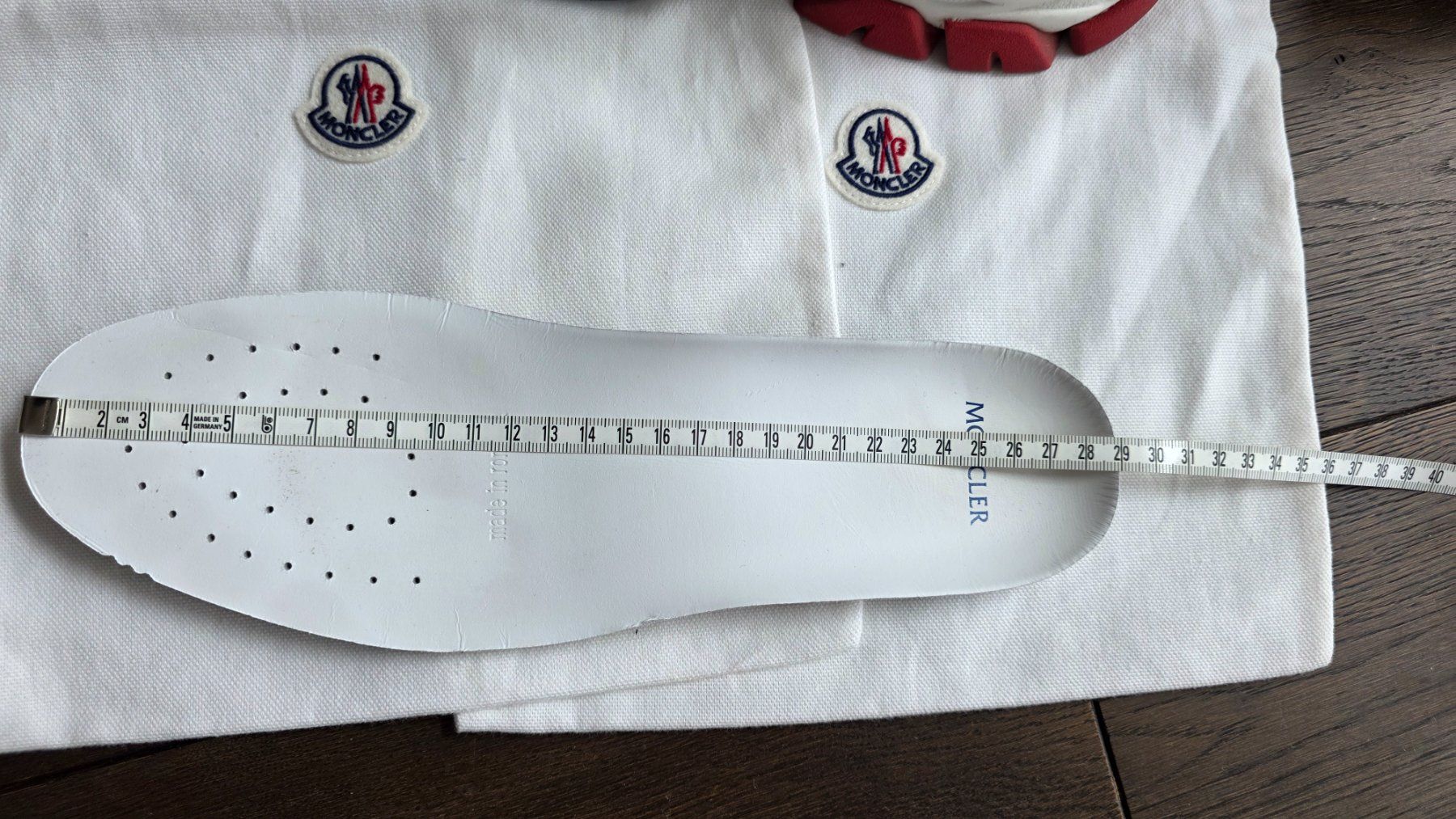 Moncler Scarpe da uomo: Moncler Sneakers - NP 530.00 - Gr. 43 – Usato da Bern venduto da bern33 8