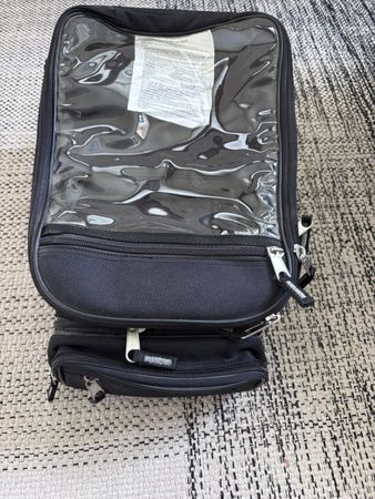 Motorrad Tankrucksack mit Magnetbefestigung und Trageriemen