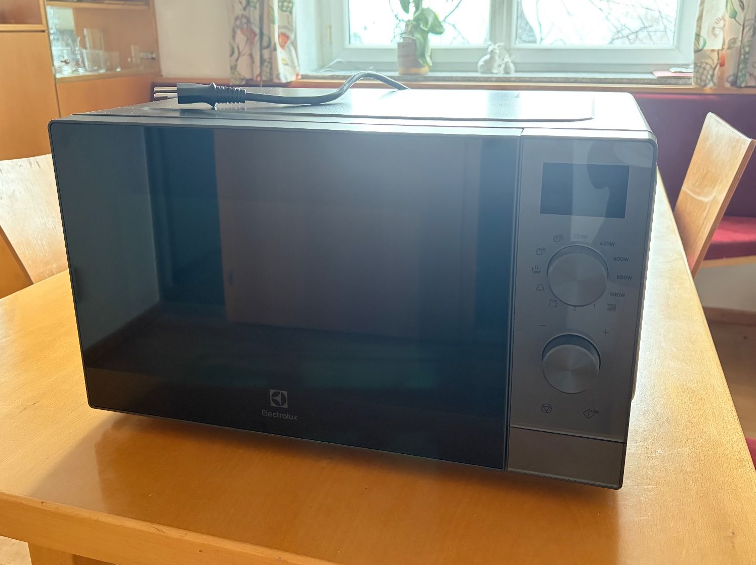 Electrolux Forni: Electrolux Mikrowellengerät FMW25EMGMS Titanium – Nuovo (secondo la descrizione) da Kriessern venduto da fab_2xss