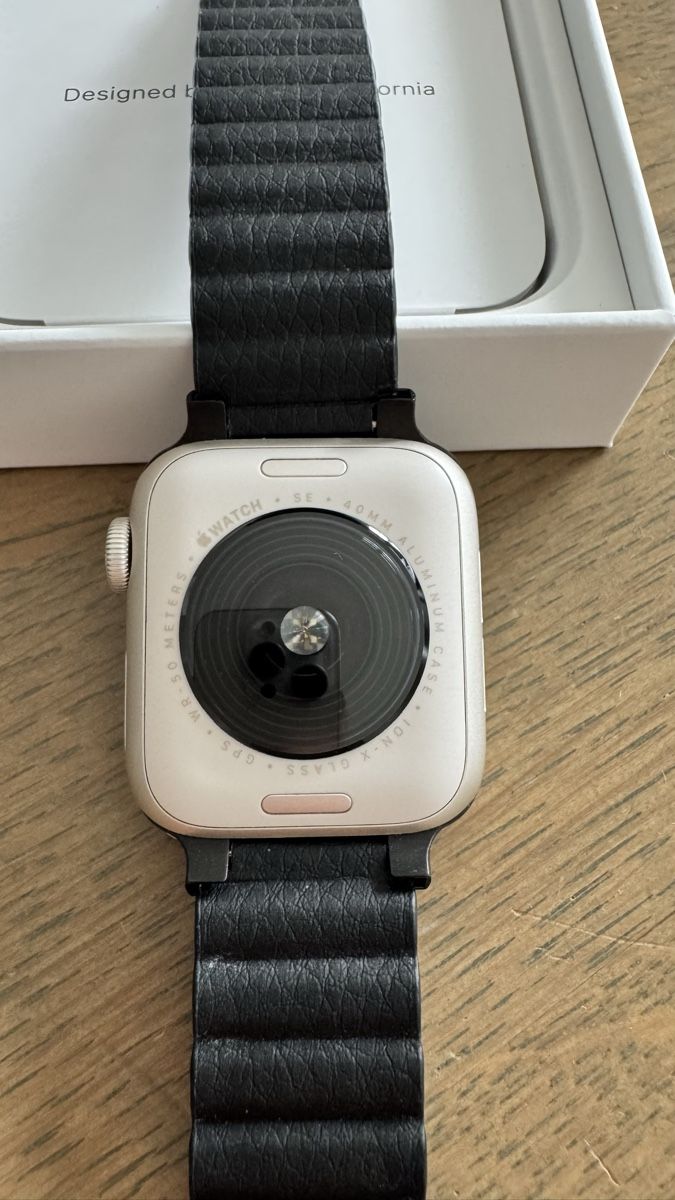 Apple Telefoni cellulari / Smartphones: iPhone 15 Blue 128Go+ Apple Watch SE – Nuovo (secondo la descrizione) da Court venduto da bra_yw9v 9