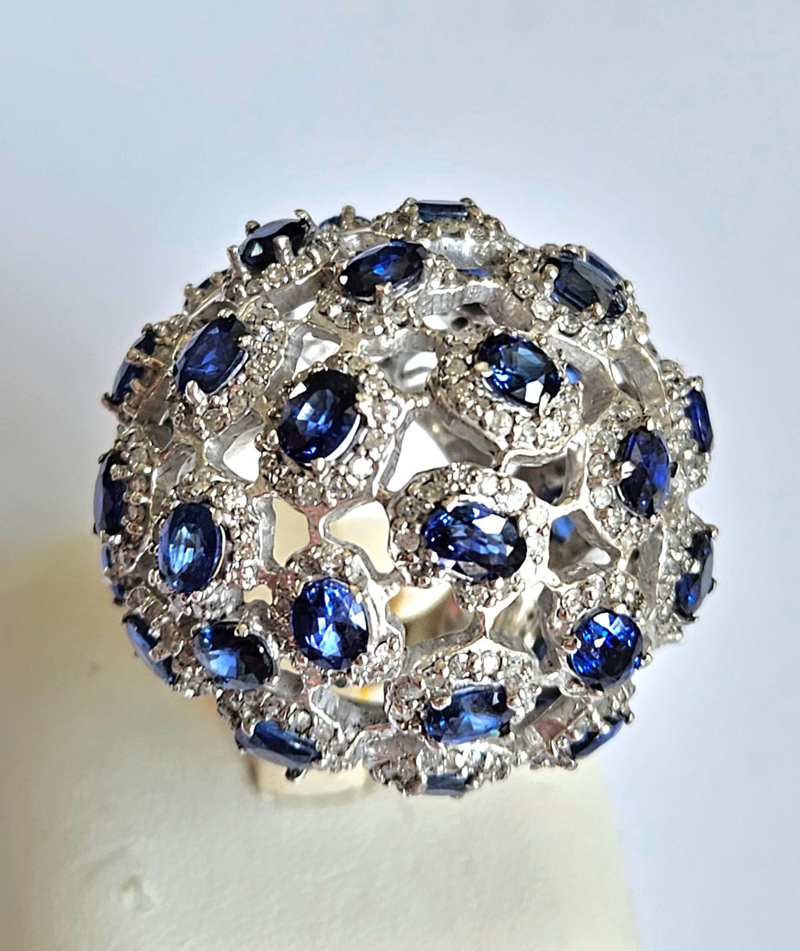 Anelli: Spektakulärer Saphir-Brillant-Ring – Nuovo (secondo la descrizione) da Zürich venduto da Bieter04 2
