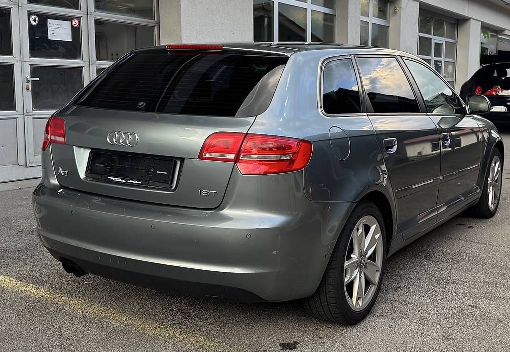 Automobili: Audi a3 Automat – Usato da Interlaken venduto da vla_s2q6 2