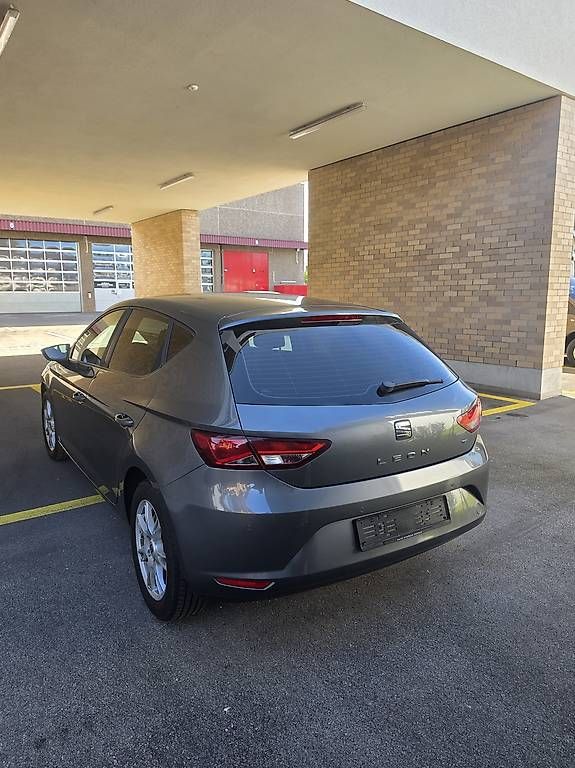 Autos: Seat Leon – Gebraucht aus Kriens von bel_5ym8 4