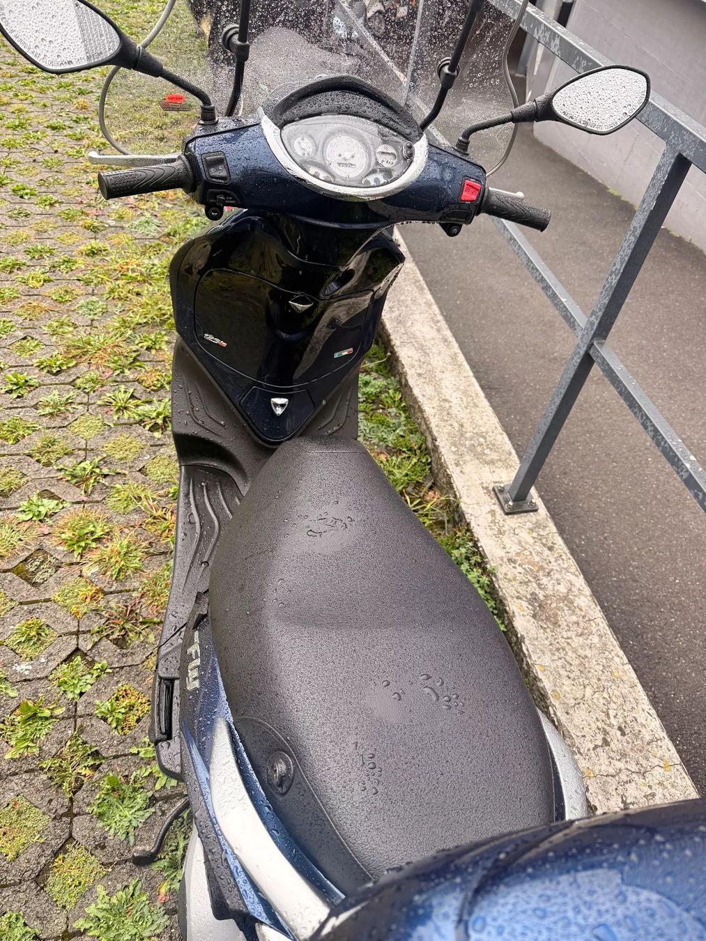 Piaggio Scooter: Piaggio Fly 125 – Usato da Kriens venduto da hostettlermotolu 3