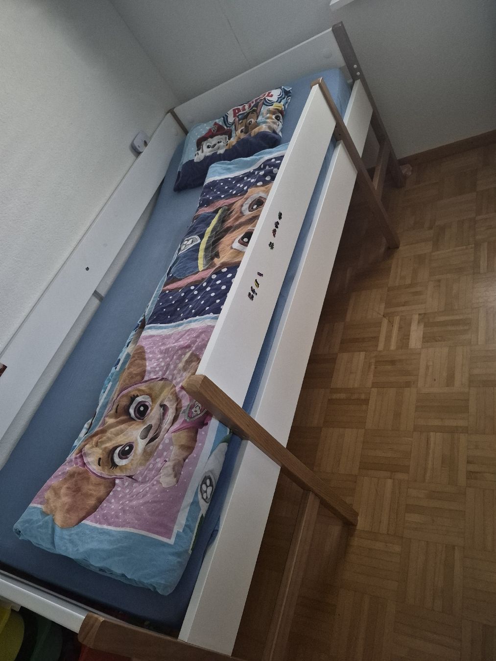 Betten: Kinderbett mit Rutsche  – Gebraucht aus Bronschhofen von nes_w5qq 1