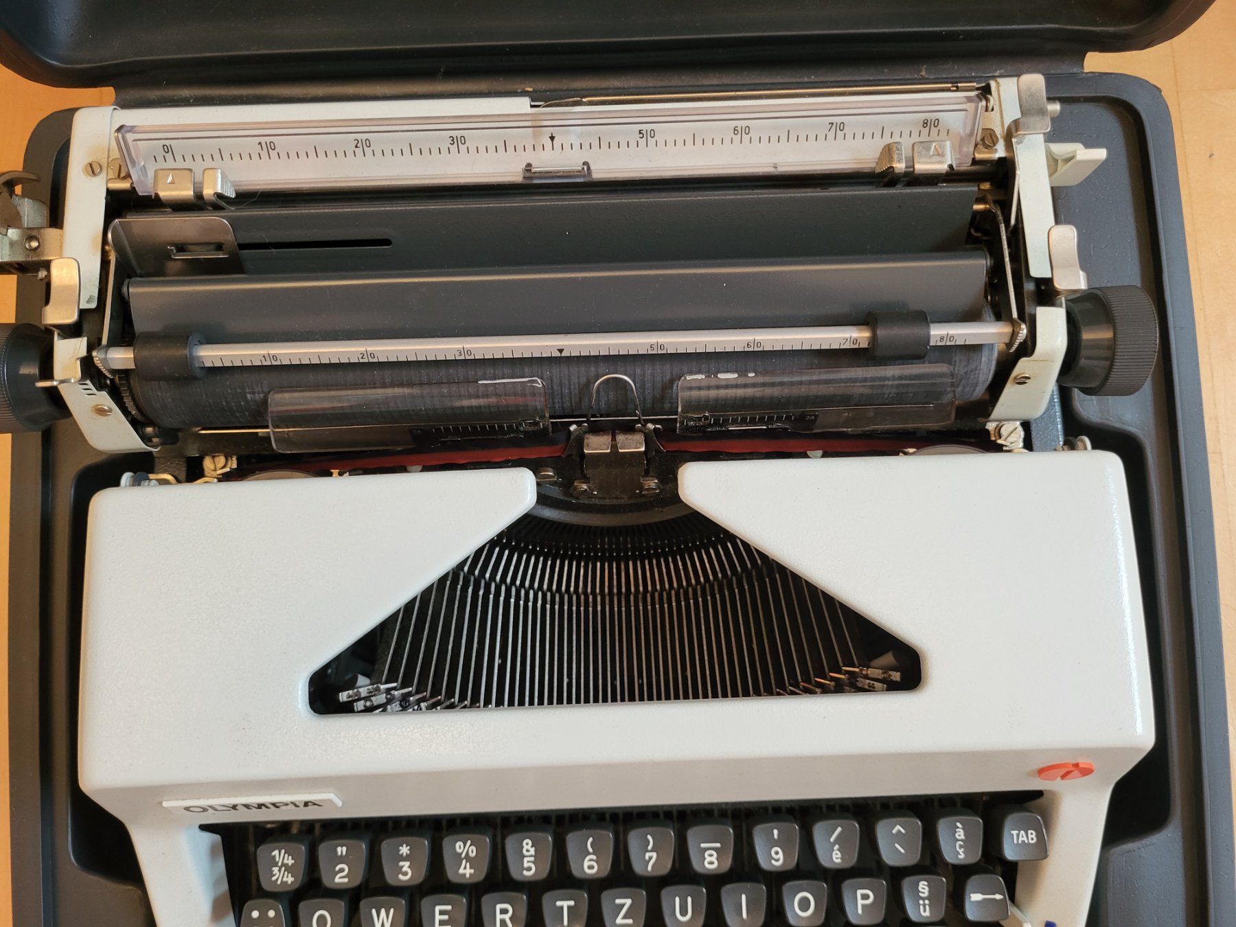 Macchine da scrivere: Schreibmaschine OLYMPIA - mechanisch – Usato da Rorschacherberg venduto da samui57 1