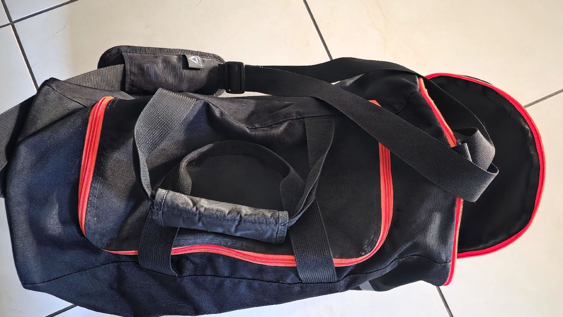 Reebok Borse: sac de sport Reebok – Nuovo (secondo la descrizione) da Bévilard venduto da AnnCHUK 3