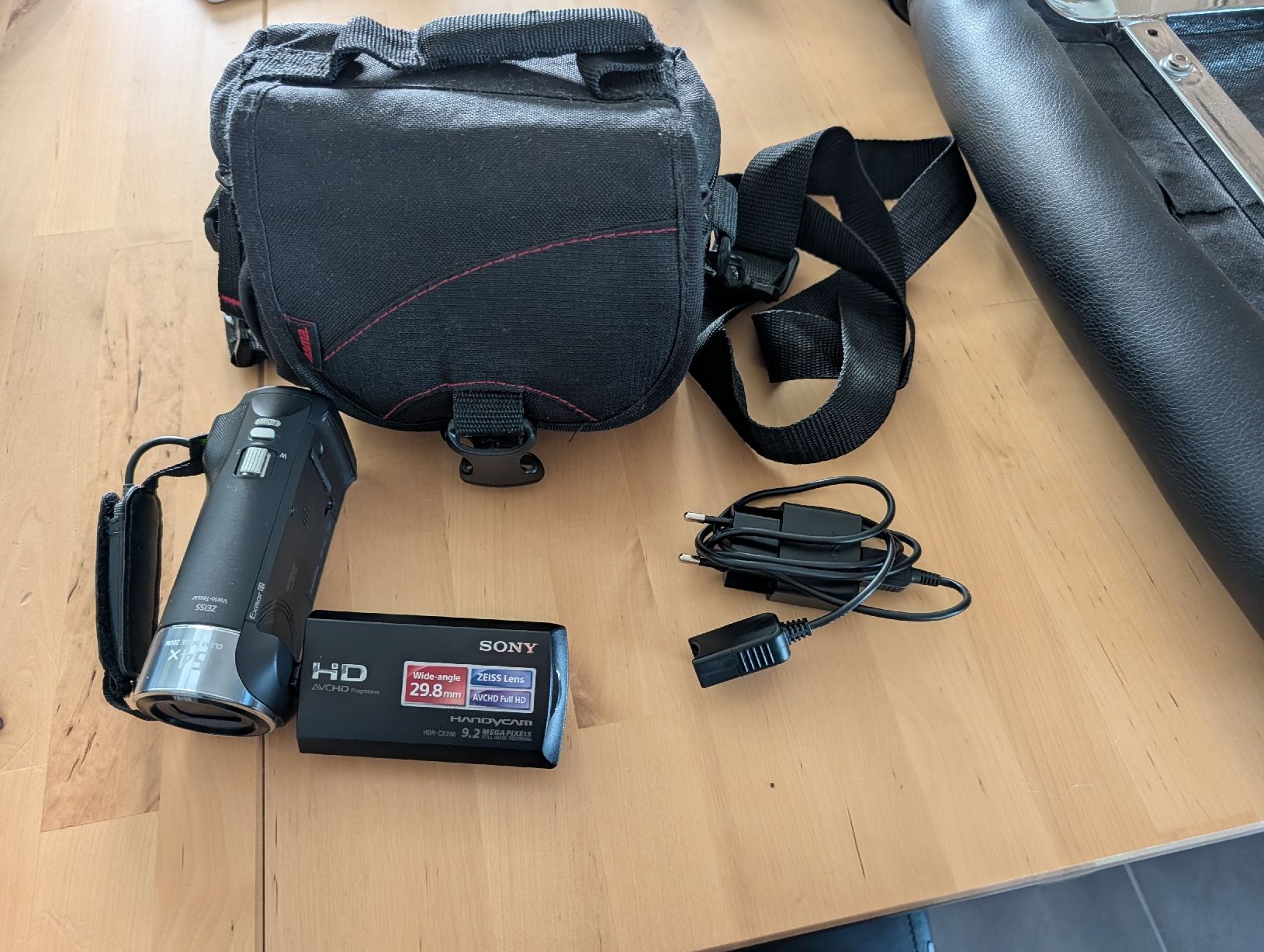Sony Videocamere: Sony Handycam zu verkaufen – Usato da Strengelbach venduto da GruRap