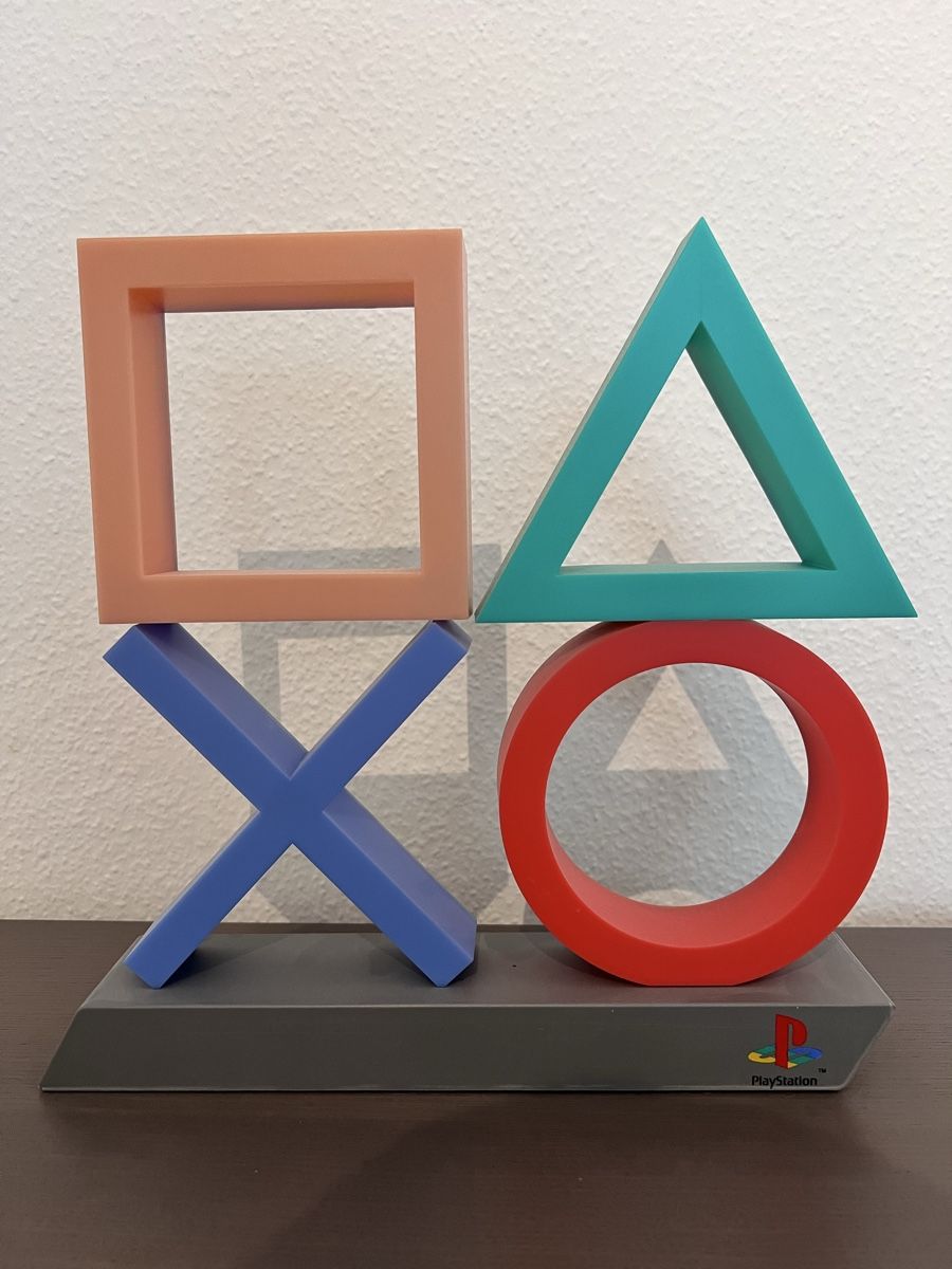 Lampade: Playstation Lampe Symbol – Usato da Luzern venduto da noke 2