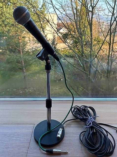 Supporti per strumenti musicali & leggii: Mikrophon+Ständer TOA WM-220 – Usato da Aarau venduto da vio_lrn7 1
