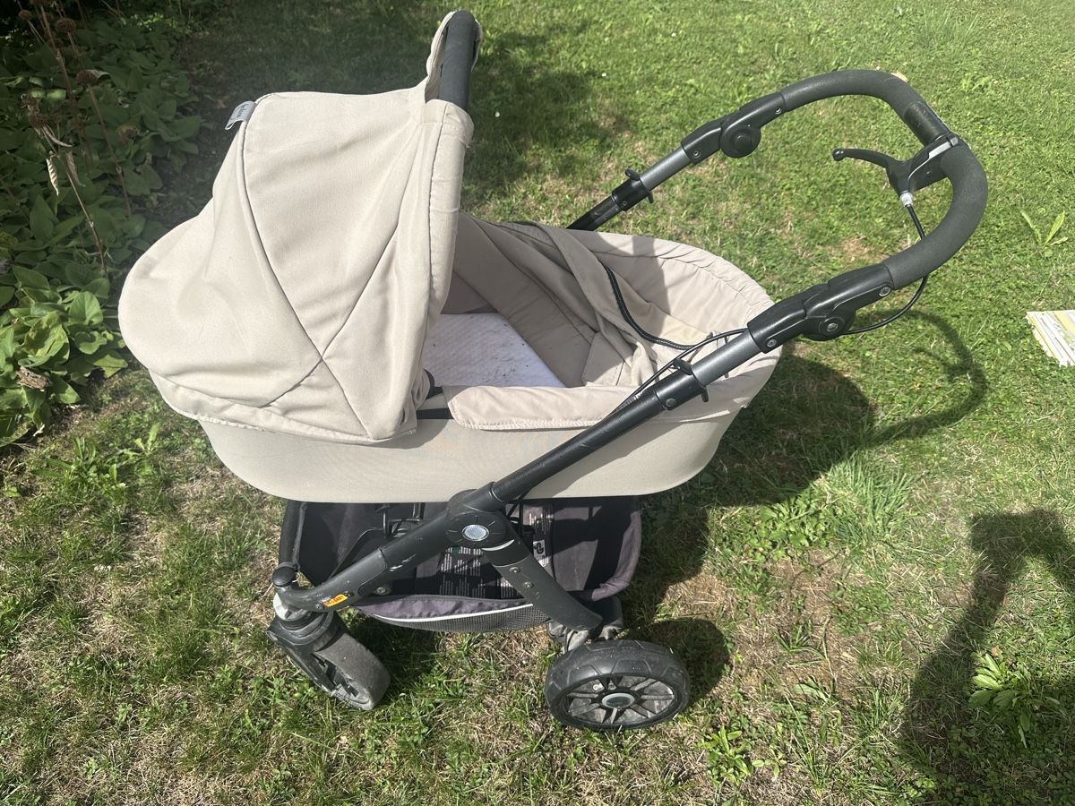 Carrozzine: Kinderwagen Teutonia – Usato da Gutenswil venduto da 333_ssx8 1