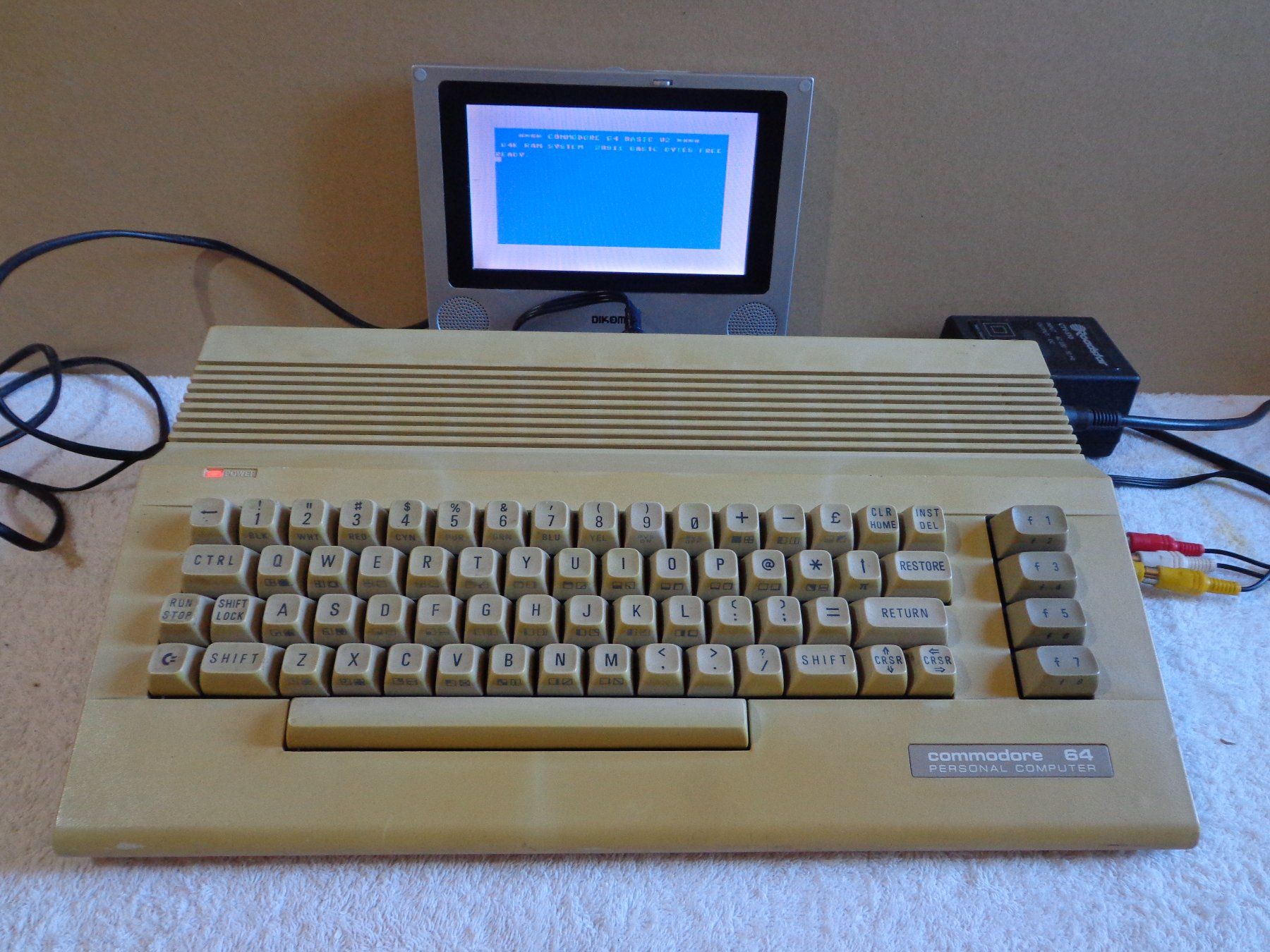 Commodore PC: Commodore 64 C64C, Original – Usato da Ligornetto venduto da Faffarel