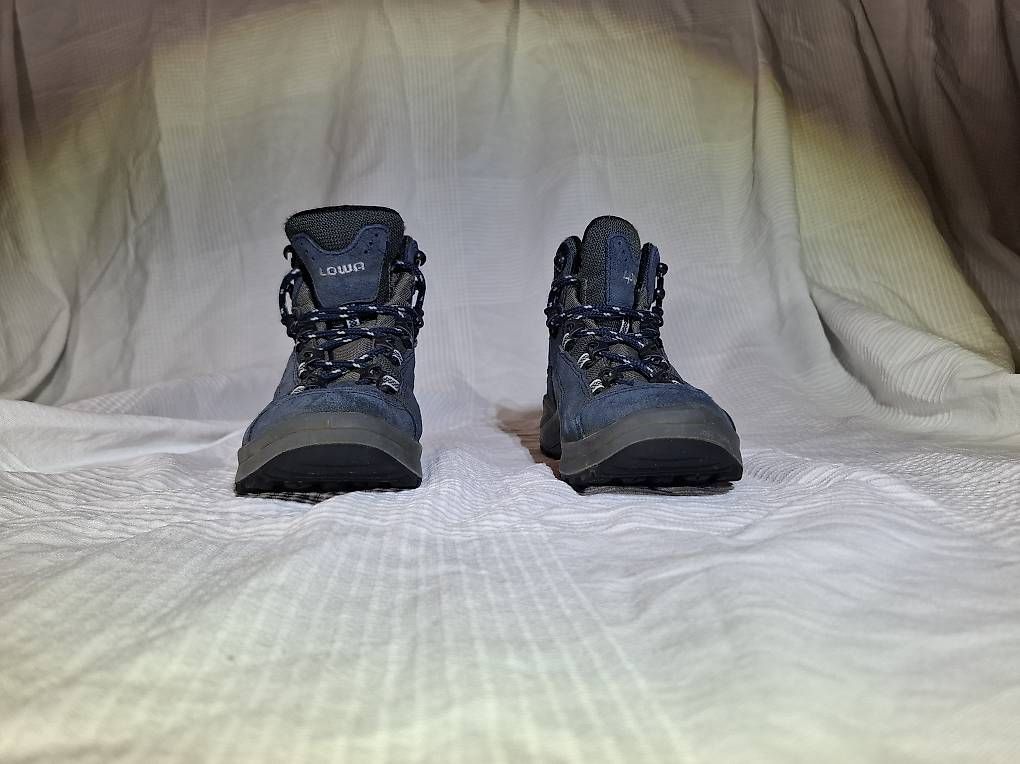 Scarpe per ragazzi: Wanderschuhe Lowa Gr.35 – Usato da Greifensee venduto da Timerons 3