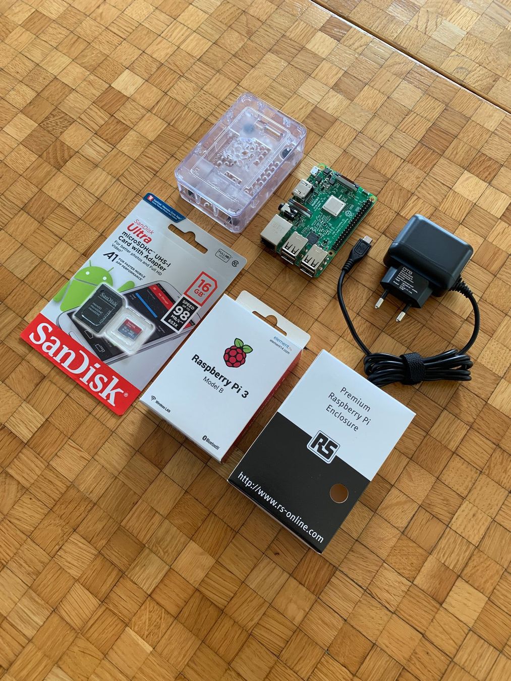Raspberry Pi PCs: Raspberry Pi 3 Model B V1.2 mit SD-Karte, Netzteil, Gehäuse – Neu (gemäss Beschreibung) aus Liebefeld von  3