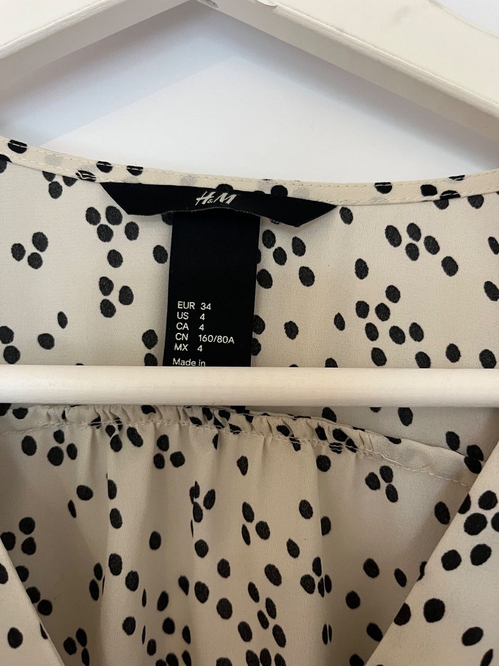 H&M Camicette: Sommer Bluse süss und elegant Grösse 36; Versand 2 CHF – Usato da Zürich venduto da maral787 3