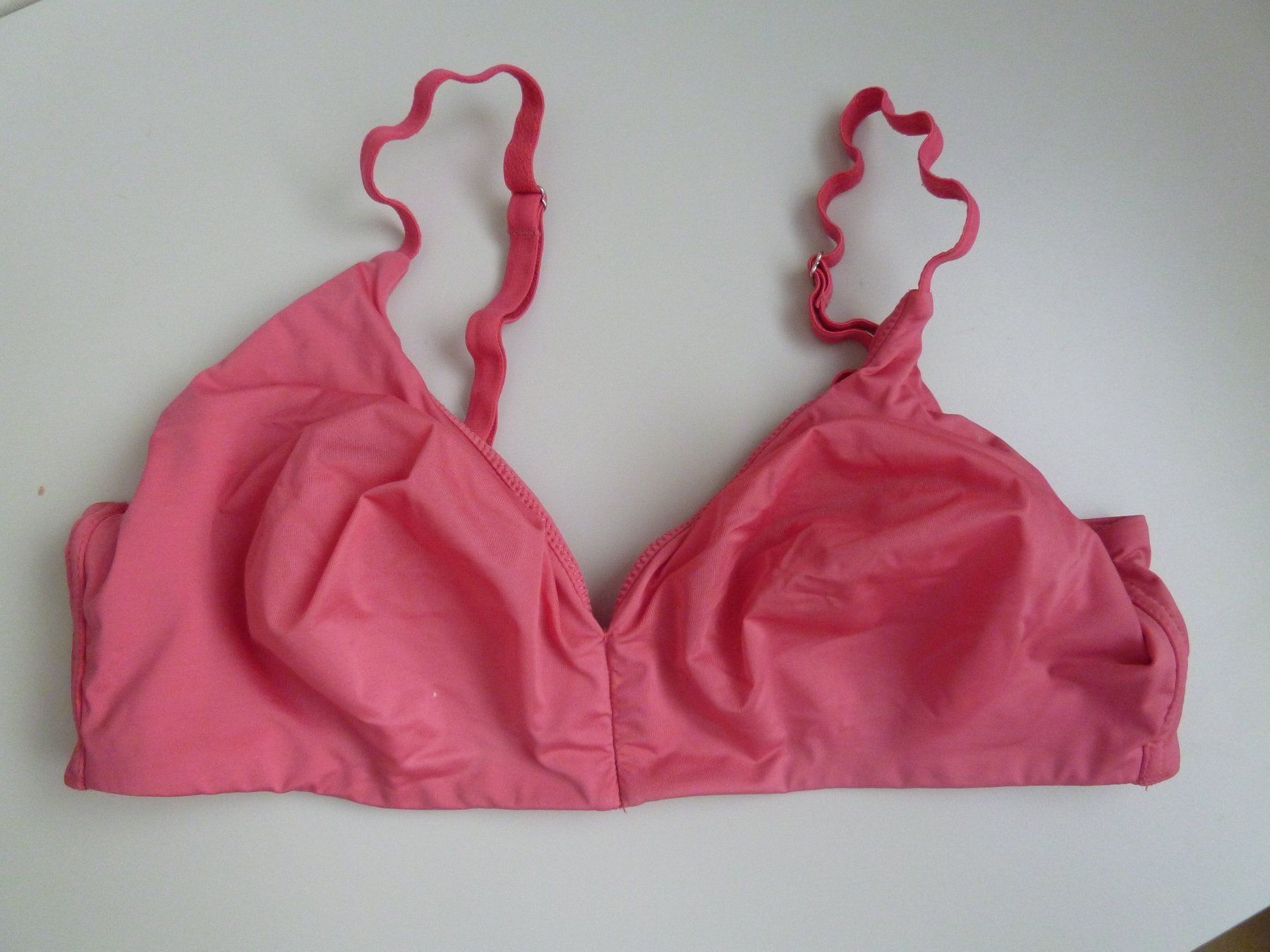 Beldona Altra biancheria intima: BELDONA pinkroter bügelloser BH Gr. M – Usato da Dättlikon venduto da Mamakuga