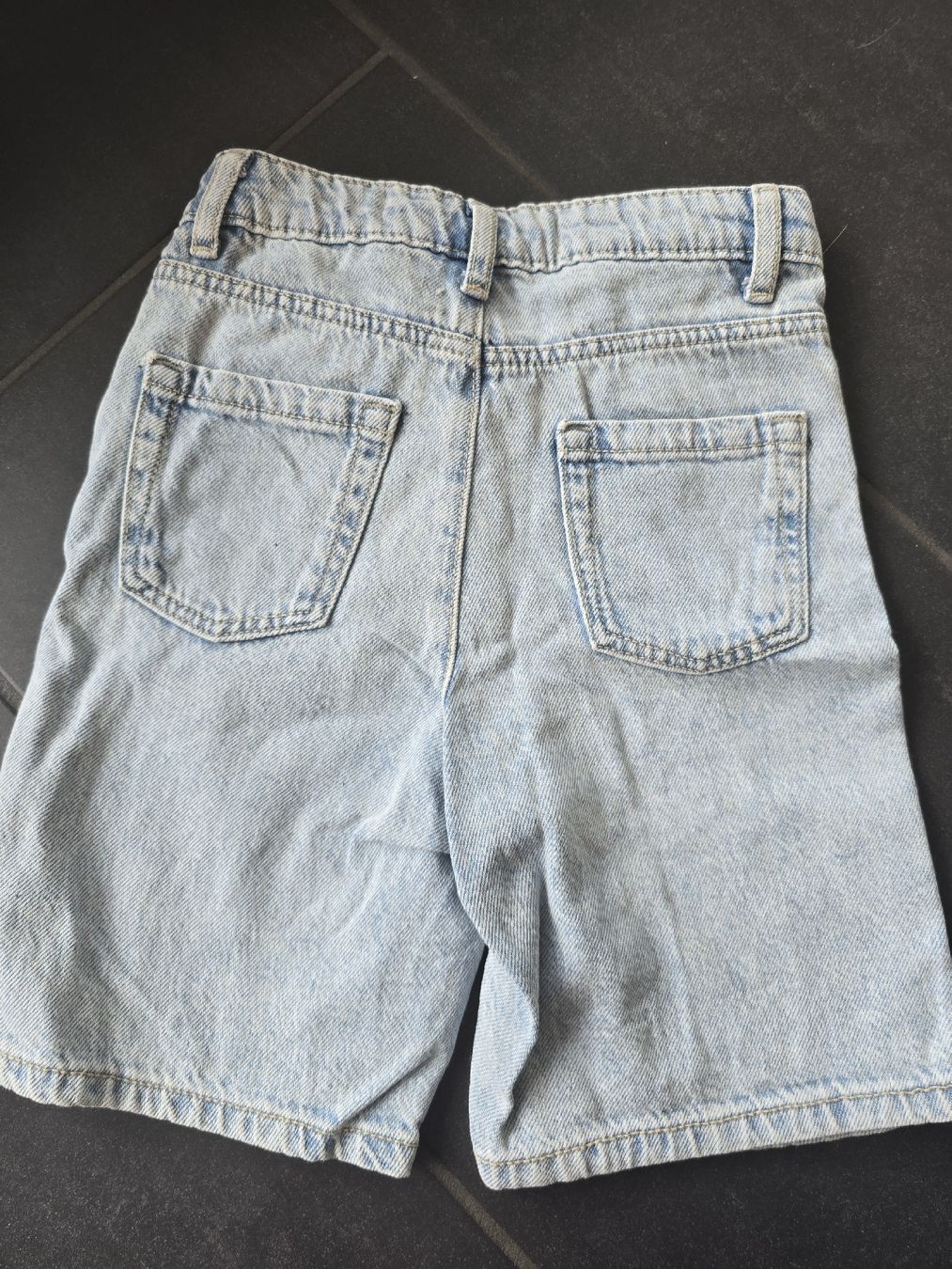Hosen: Coole Jeans Shorts, Gr. 104 – Gebraucht aus Unterentfelden von Panda-87 3