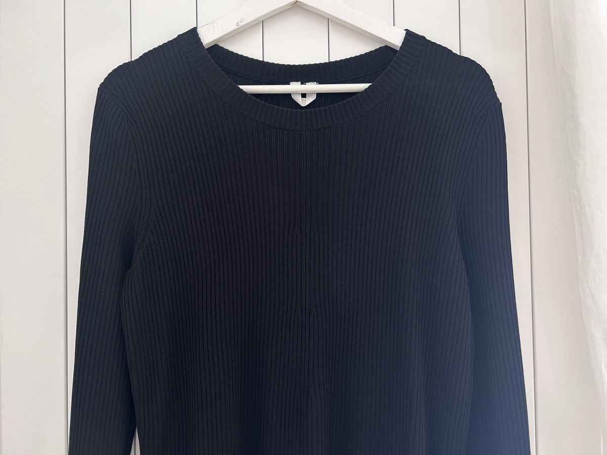 Arket Robes: Robe Arket noir M – D'occasion à Genève par Sarahchge 1