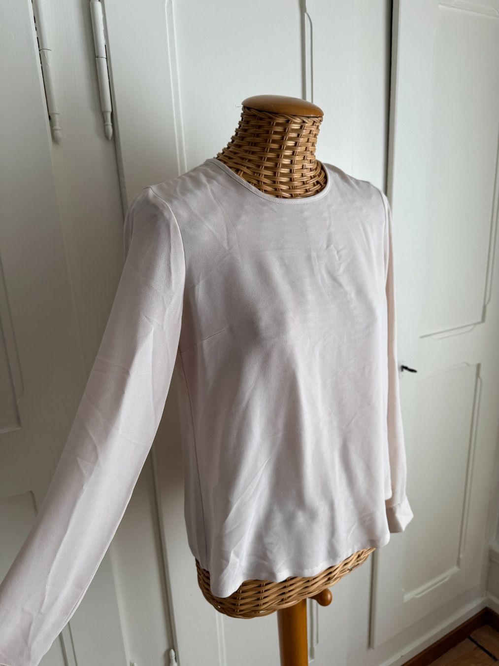 Camicette: FOREVER 21 - Bluse beige fliessend S – Usato da Zürich venduto da Diazaio 1