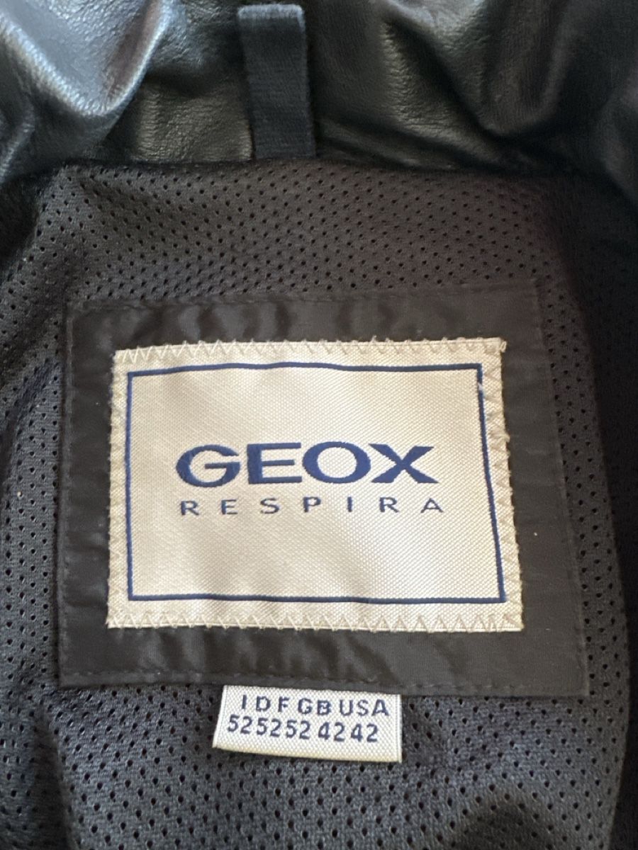 Geox Jacken: Geox Lederjacke schwarz Lammleder gebraucht GR. M oder L – Gebraucht aus Emmen von moodle13 1