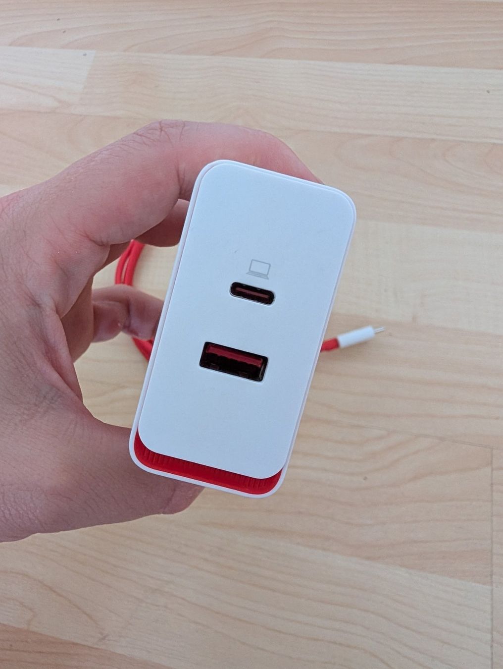 OnePlus Caricabatterie: OnePlus SuperVOOC Ladegerät 100W gebraucht mit Kabel – Usato da St. Gallen venduto da Handymaus 1