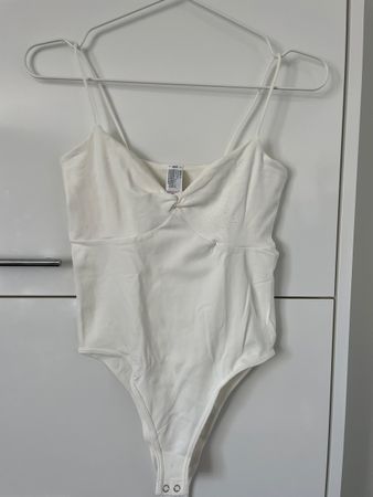 Weisses Bodysuit von Forever 21, Grösse M, Sommer!