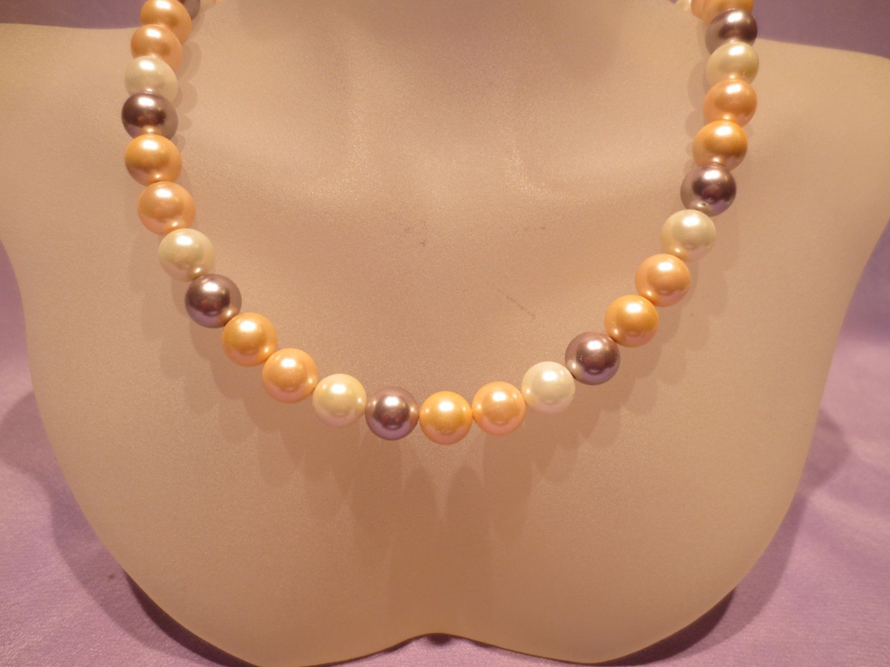 Catenine: Perlenkette Muschelkern Perlen – Nuovo (secondo la descrizione) da Zollikofen venduto da tayaa13 2