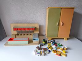 Alte Verkäuferladen Kaufladen mit Produkte aus 60er &Schrank