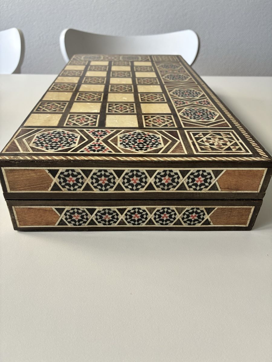 Jeux: Wunderschönes Backgammon- , Dame- und Schach-Spielbrett – D'occasion à Chur par Knokno199 5