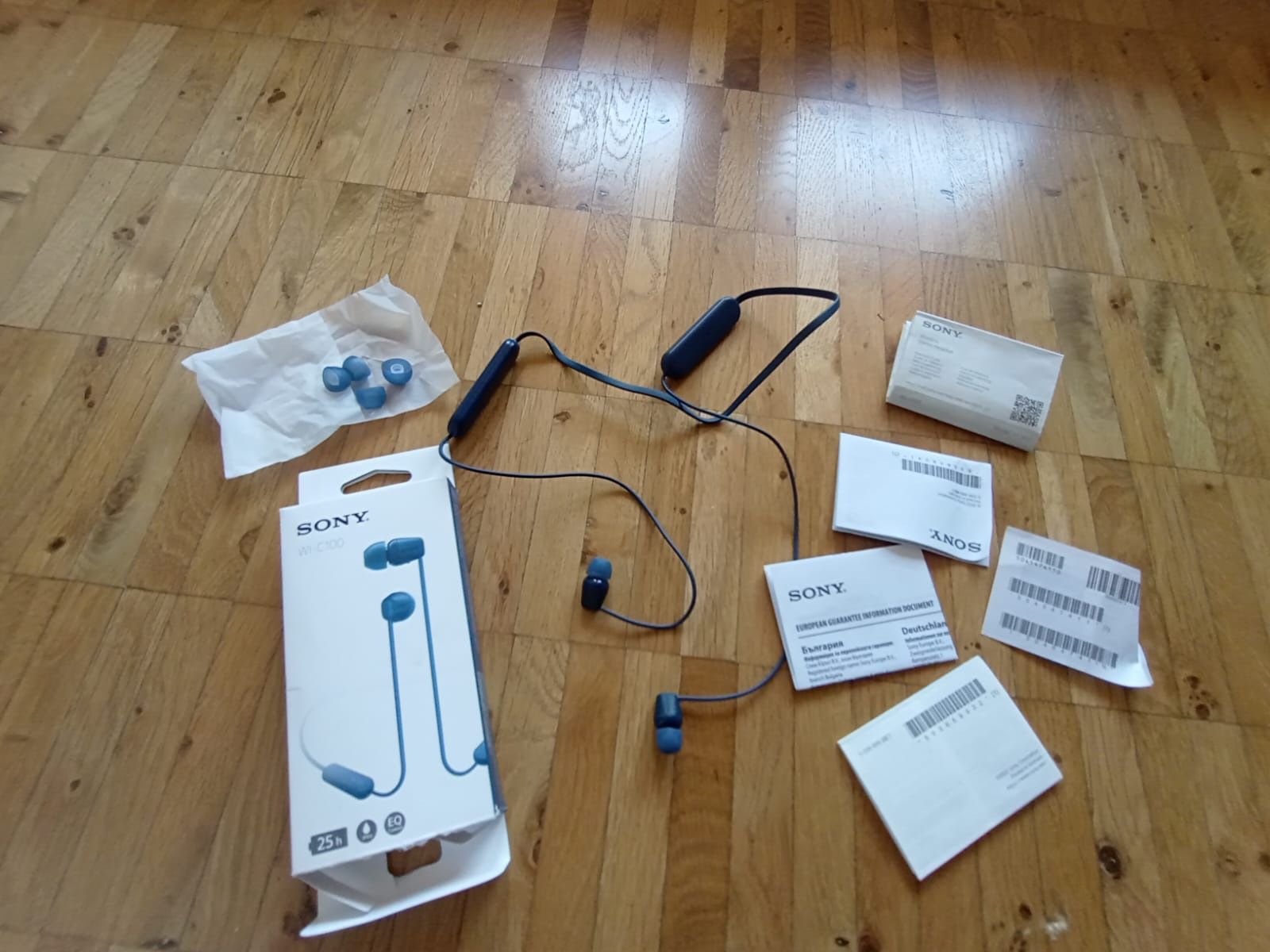 Sony Casques audio: Kopfhörer Sony W1 C100 bluetooth blau – D'occasion à Wädenswil par Mirm1.0 1