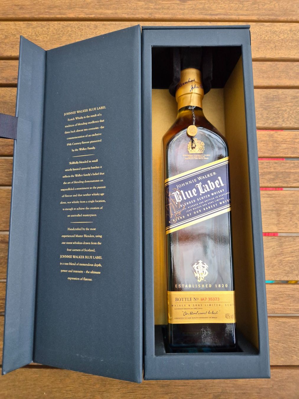 Johnnie Walker Spiritueux: Johnnie Walker Blue Label – Neuf avec emballage d'origine à Zuchwil par AdamO. 1
