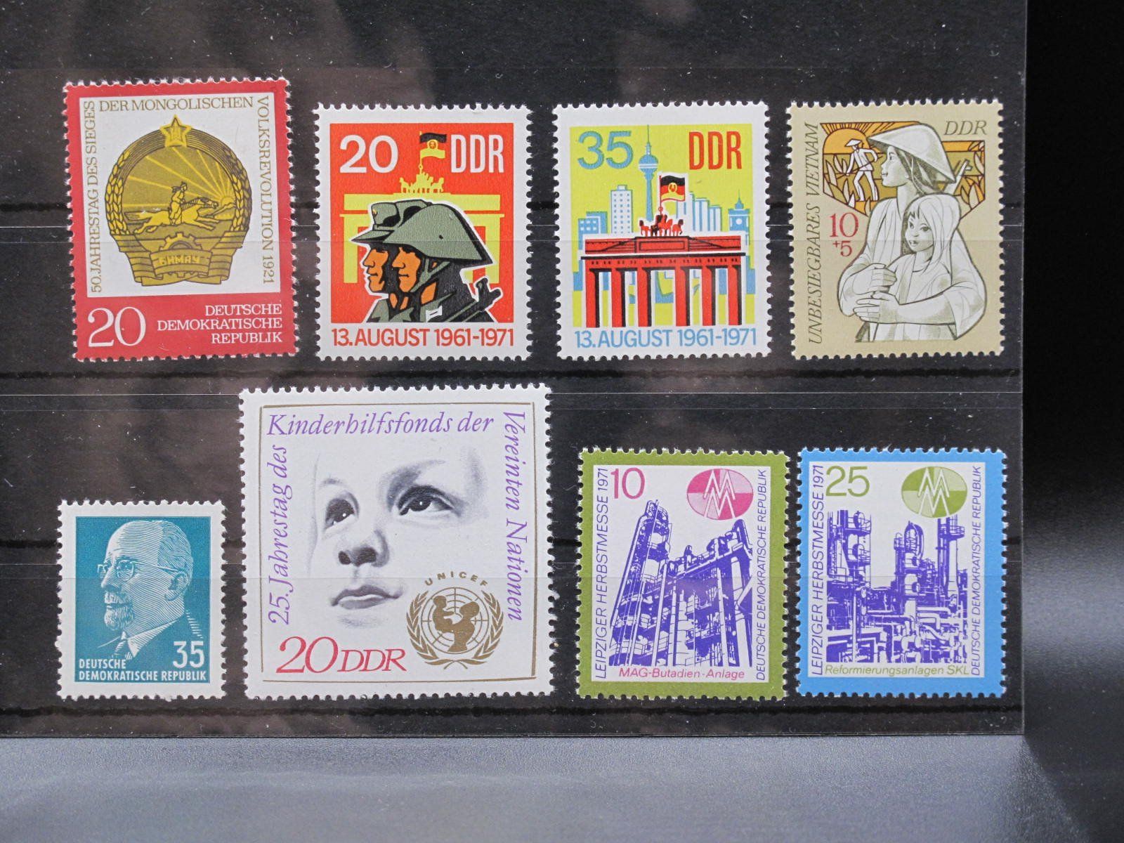 Tutti i francobolli: DDR 1971 Mongolia Revolution / Herbstmesse ** – Usato da Wil SG venduto da fva01