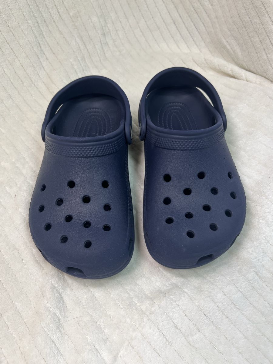 Crocs Scarpe per ragazzi: Crocs J2 33 34 blue  – Usato da Grindelwald venduto da shuanita