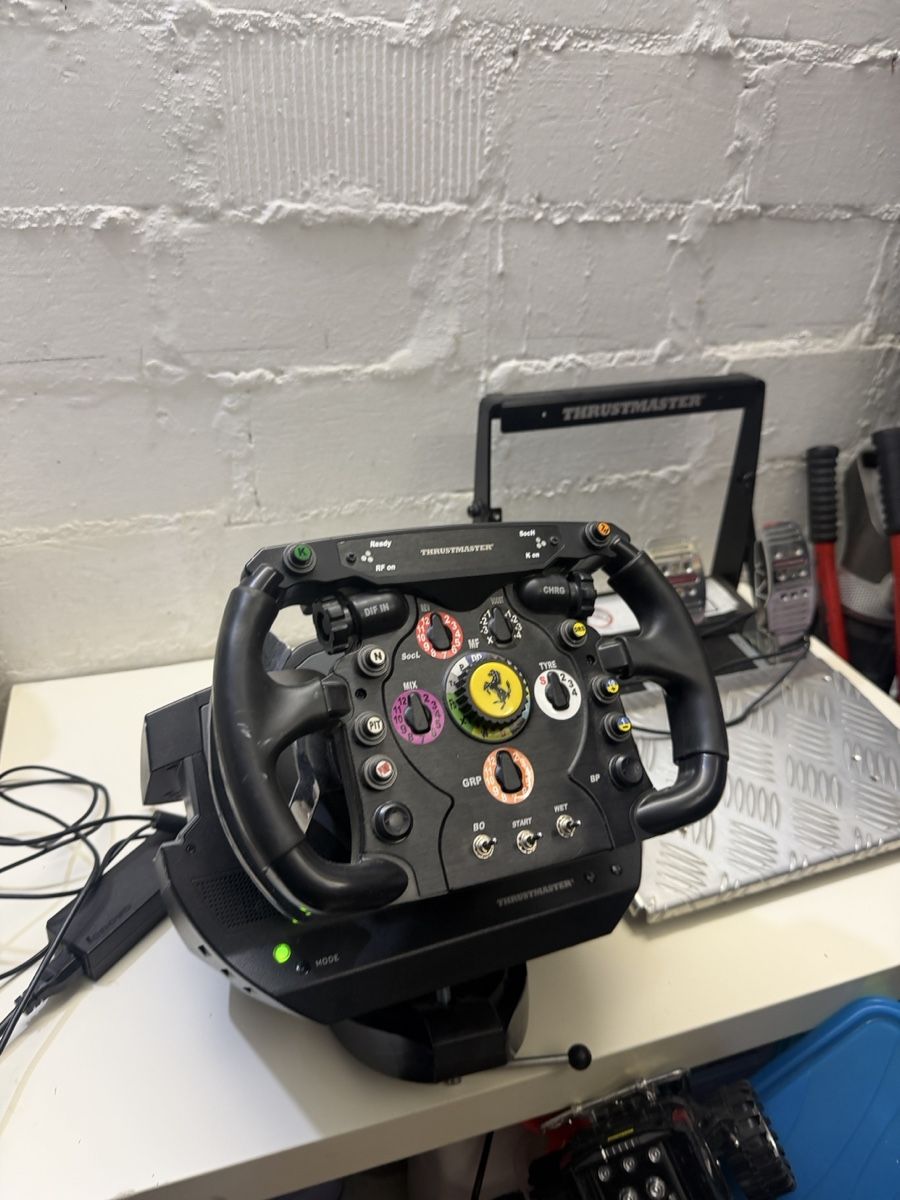 Thrustmaster Controller: Thrustmaster T500RS Ferrari Add-on gebraucht – Usato da Zürich venduto da Naz_z2yb