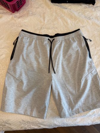 Shorts Grau Marke STING Grösse XL guter Zustand