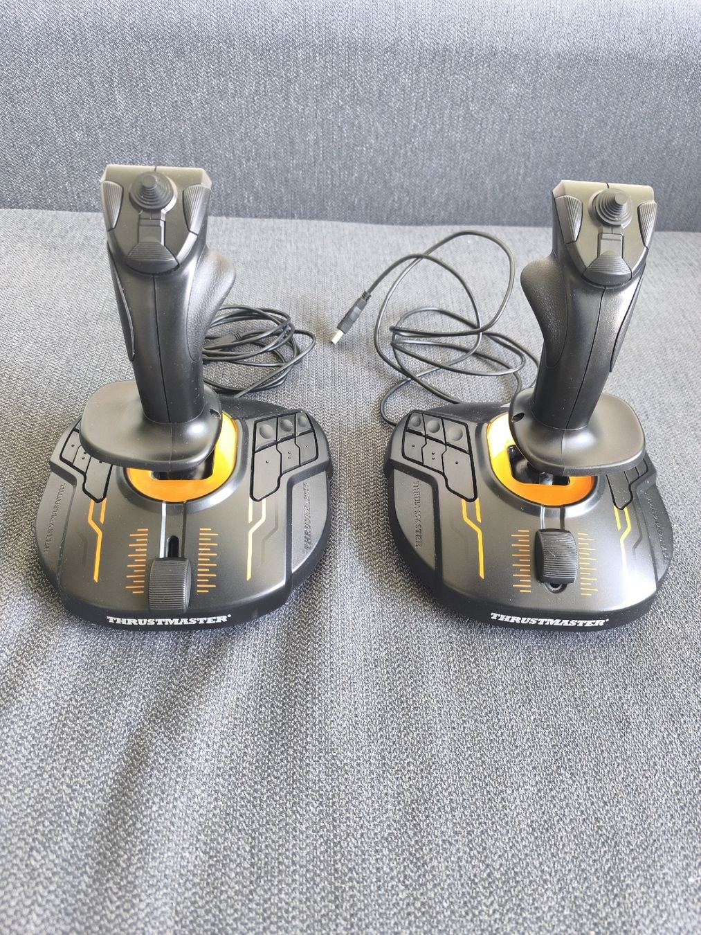 Thrustmaster Controller: Joystick Thrustmaster T.16000M FCS Set, Space Sim Duo – Gebraucht aus Küssnacht am Rigi von Shelby_Romer