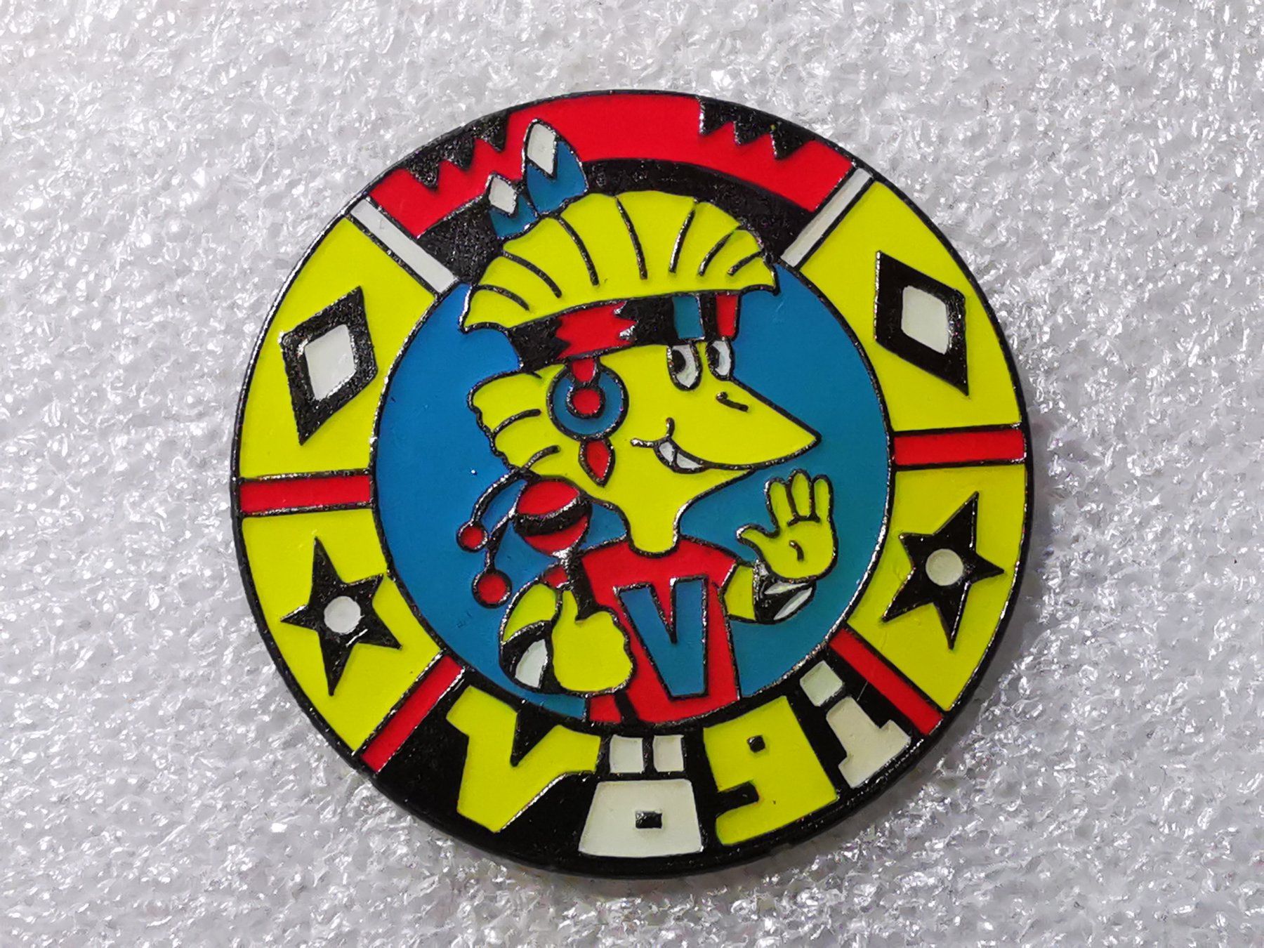 Placchette & Badge: Ansteckpin 54: Vögi – Usato da Oppligen venduto da Pin-Fall-Shop