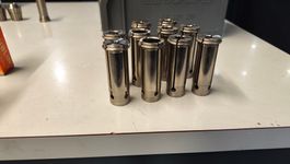 Set gebrauchter Spannzangen aus Metall