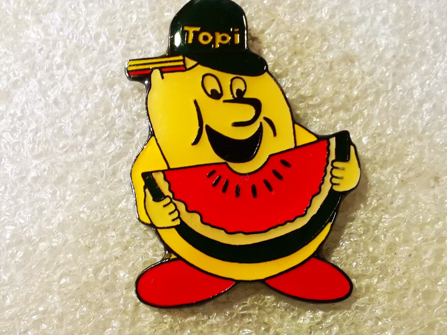 Placchette & Badge: Ansteckpin 195: Topi – Usato da Oppligen venduto da Pin-Fall-Shop