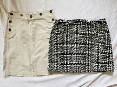 2 mini-jupes, tailles S/36 MORGAN