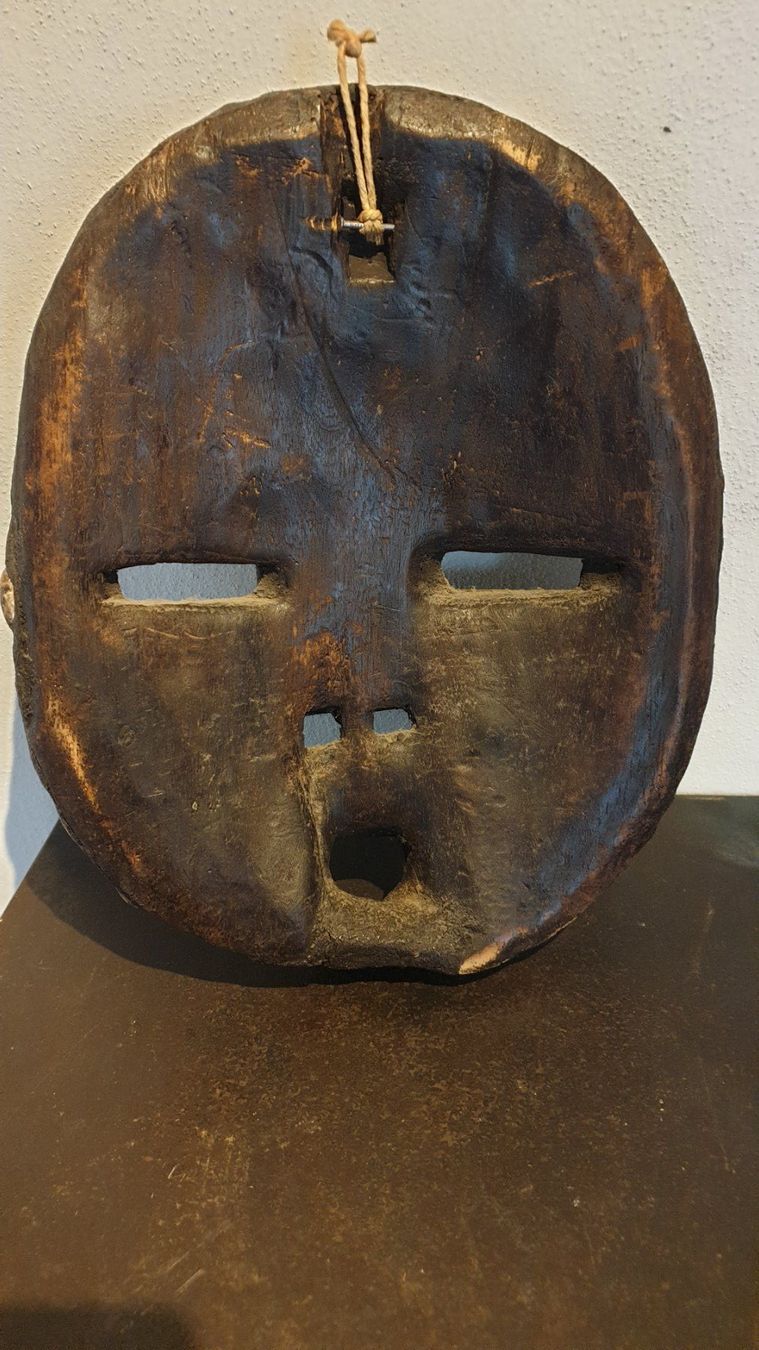 Arte internazionale: Afrikanische, alte Maske. – Usato da Goldach venduto da armando_r 3