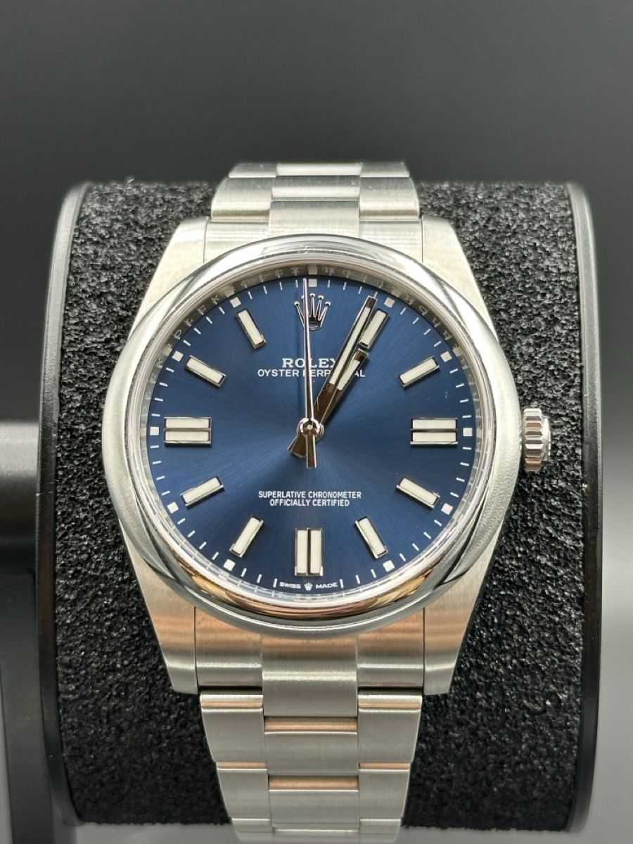 Rolex Orologi: Rolex Oyster Perpetual 41mm - 124300 – Usato da Zürich venduto da Watches-Co.