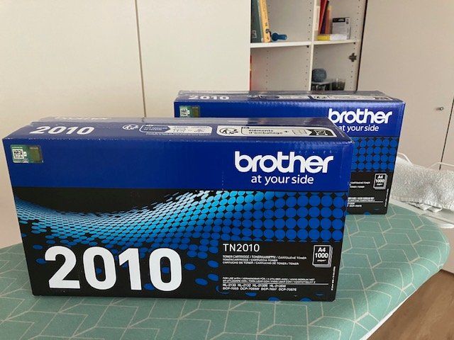 Brother Cartucce per stampanti & toner: 2 brother TN2010 / Toner – Nuovo e nell'imballaggio originale da Oberglatt ZH venduto da anker23_